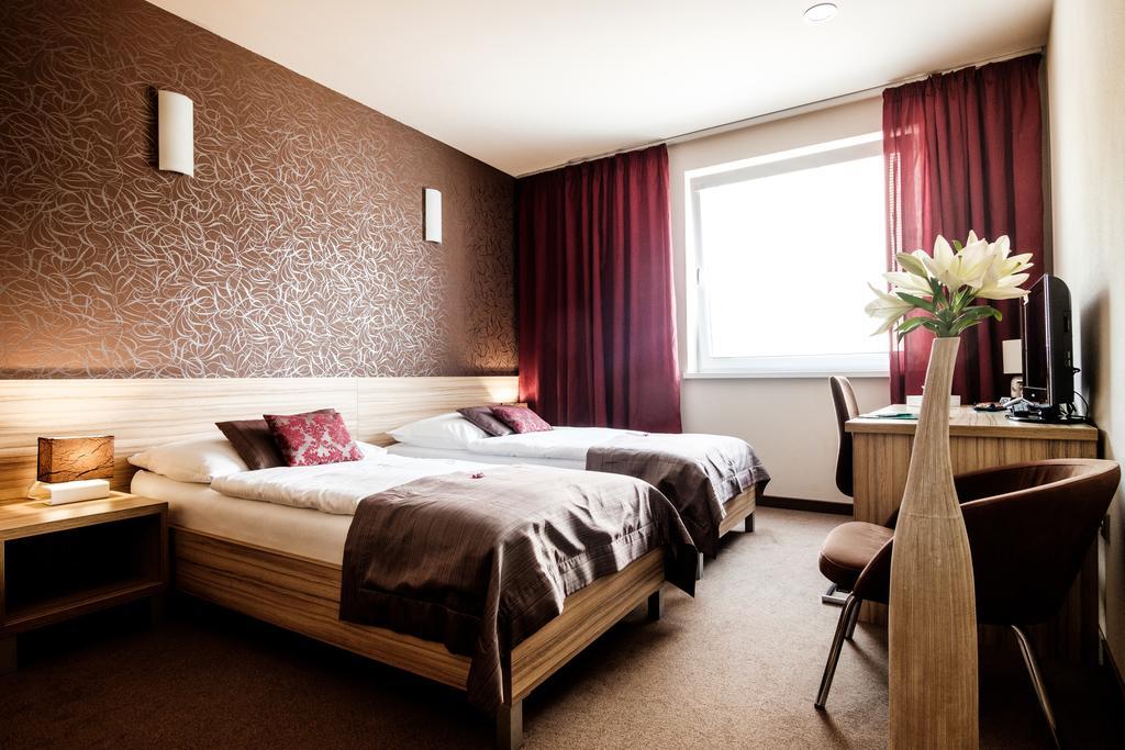 Hotel Deluxe With Free Wellness And Fitness Centrum Nitra Exterior foto
