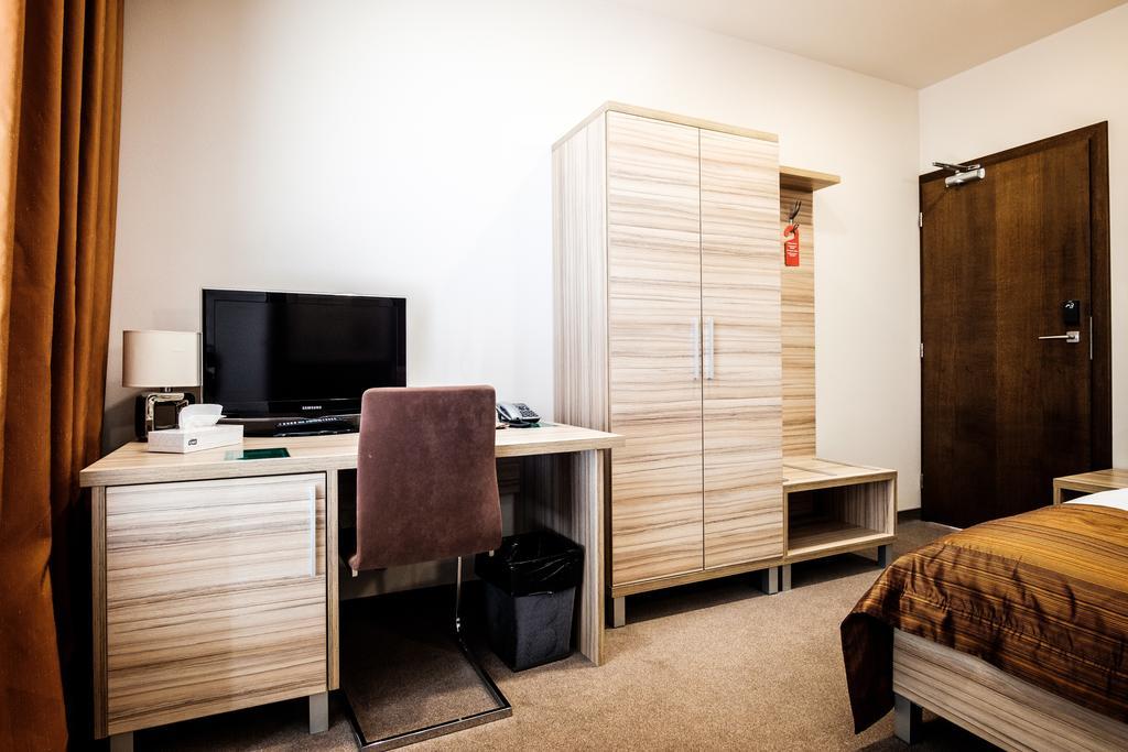 Hotel Deluxe With Free Wellness And Fitness Centrum Nitra Exterior foto